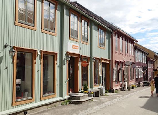 norway/roros/shop/lanullva-roros-as