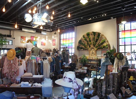 california/santa-barbara/funk-zone/shop/the-shopkeepers