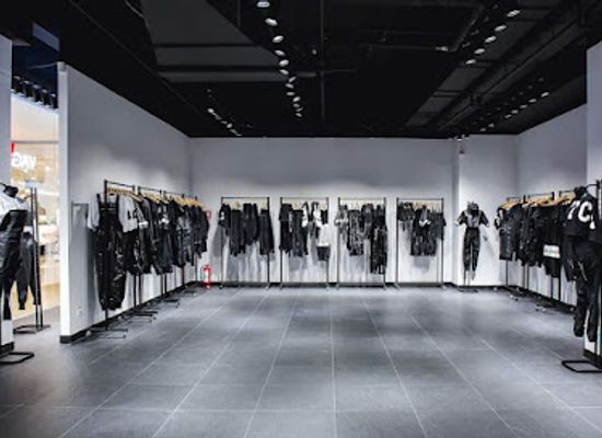 romania/iasi/shop/made-by-society-iulius-mall-iasi