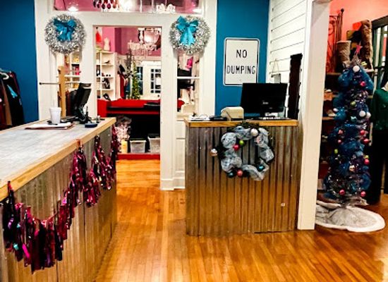 mississippi/starkville/shop/revolution-consignment-shop