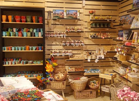 slovenia/lower-carniola/shop/zakladi-slovenije-treasures-of-slovenia-ljubljana