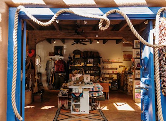 new-mexico/albuquerque/shop/luna-and-luz