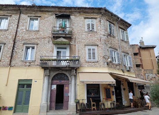 croatia/gorski-kotar/shop/croatia-in-a-box
