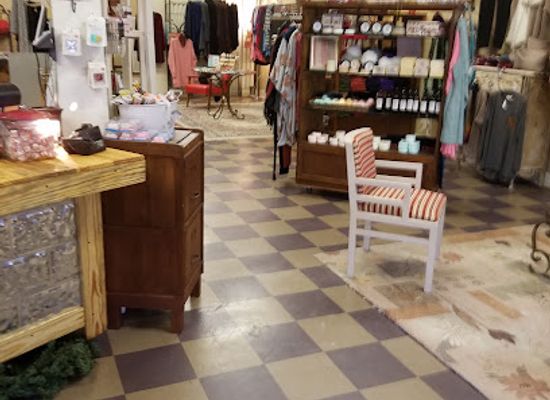 mississippi/north-mississippi/shop/barnyard-boutique