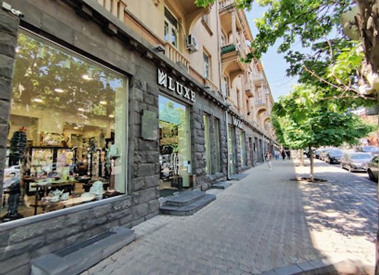 armenia/yerevan/kentron/shop/luxe