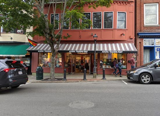 maine/bar-harbor/shop/acadia-trading-post