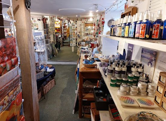 united-kingdom/wiltshire/shop/the-henge-shop