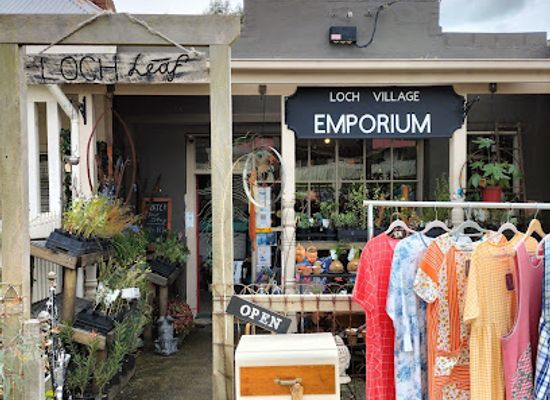australia/gippsland/shop/loch-village