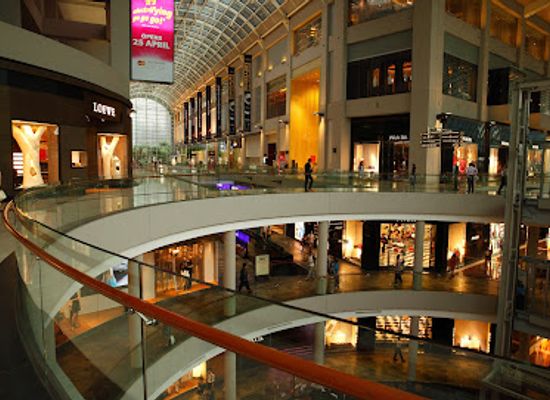 singapore/marina-bay/shop/loewe-marina-bay-sands-store