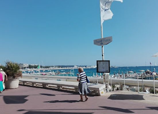 france/cannes/palm-beach/shop/55-croisette