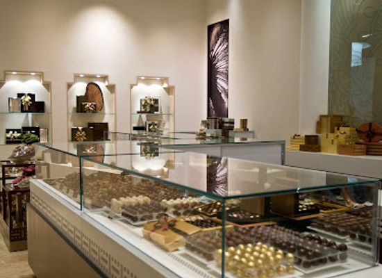 bahrain/central-region/shop/bateel-city-centre-bahrain-branch