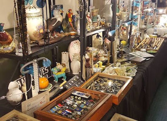 united-kingdom/staffordshire/shop/browse-a-while-ltd-house-estate-clearance-auction-house-antiques-buyer-stafford-uk