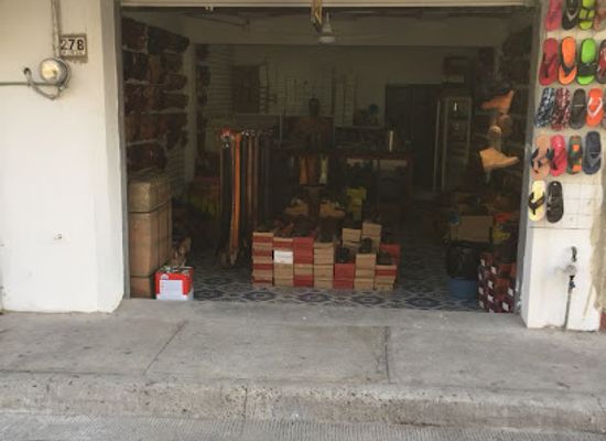 mexico/puerto-vallarta/shop/huaracheria-corona