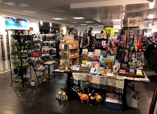 california/monterey/shop/the-feral-market