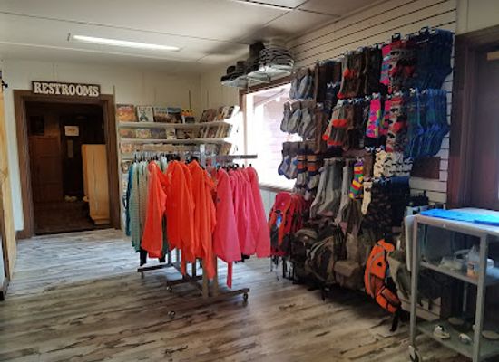 south-dakota/black-elk-peak/shop/sylvan-lake-general-store-eatery