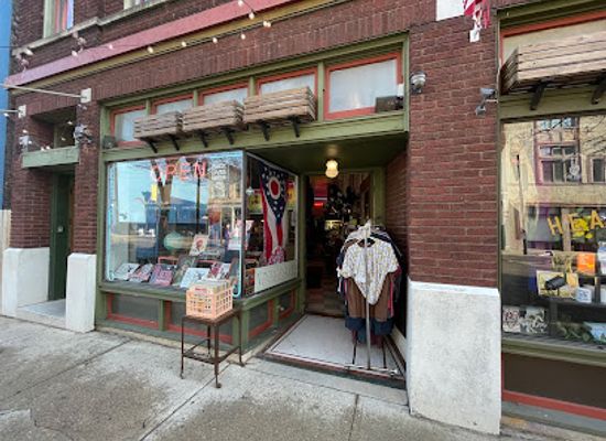 ohio/dayton/downtown-dayton/shop/feathers-vintage-clothing