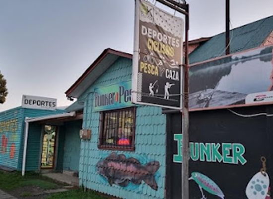chile/chiloe-archipelago/shop/tienda-de-deportes-bunker