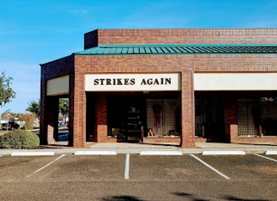 texas/laredo/shop/strikes-again
