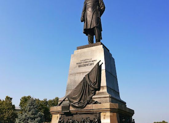 ukraine/sevastopol/shop/monument-to-admiral-nakhimov