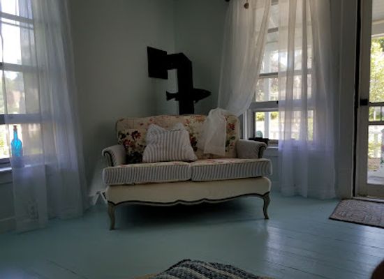 michigan/charlevoix/shop/true-north-interior-design-antiques