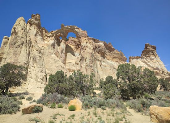 utah/grand-staircase-escalante-national-monument/shop/grosvenor-arch
