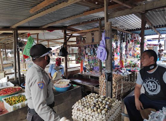 indonesia/west-papua/shop/pasar-boswesen-rufei