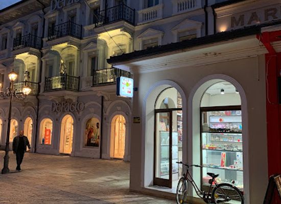 albania/theth-national-park/shop/gift-shop-souvenir-albania