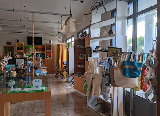 antigua-and-barbuda/saint-george/shop/authentic-antigua-barbuda