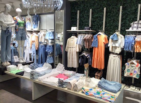 hungary/szeged/shop/stradivarius
