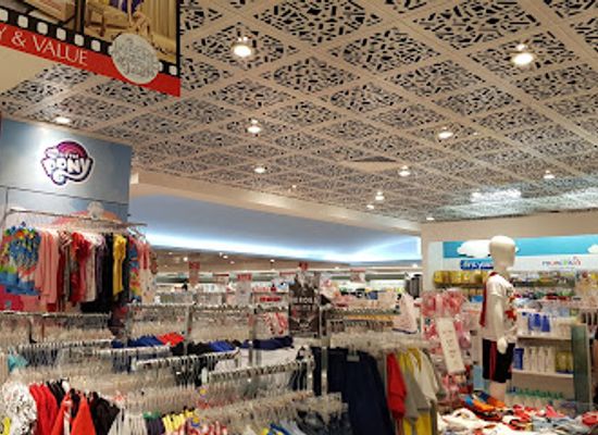 singapore/woodlands/shop/metro-causeway-point
