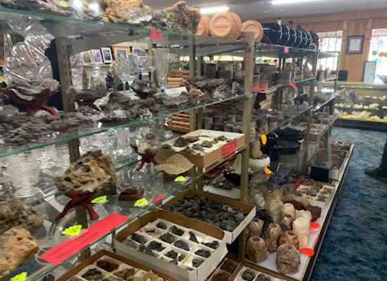 arkansas/ouachita-national-forest/shop/fiddler-s-ridge-rock-shop