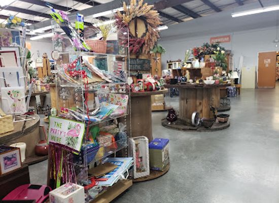 florida/clearwater/shop/hep-thrift-store