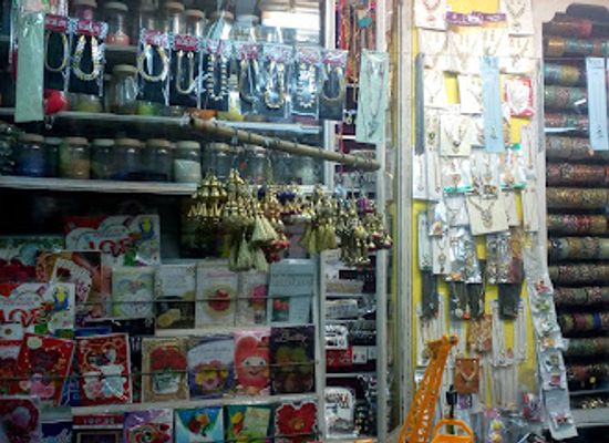 india/madurai/shop/lashmi-stores