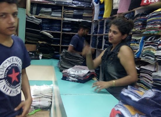 nepal/chitwan/shop/unique-fashion