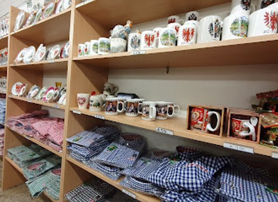 austria/kaiser-mountains/shop/tracht-souvenir