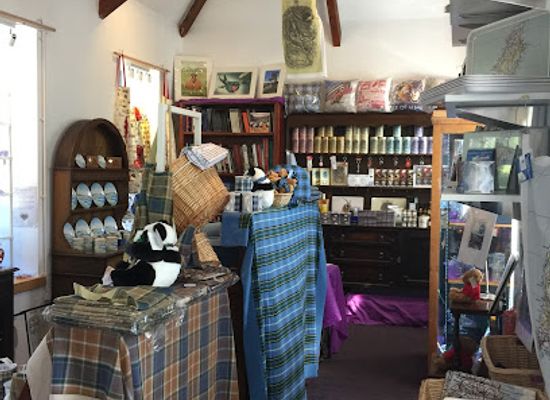 isle-of-man/kirk-michael/shop/presence-of-mann