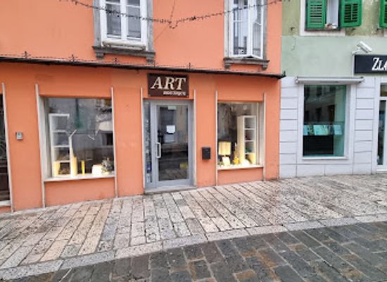 slovenia/koper/shop/trgovina-z-oblacili-vesna-drljaca-s-p