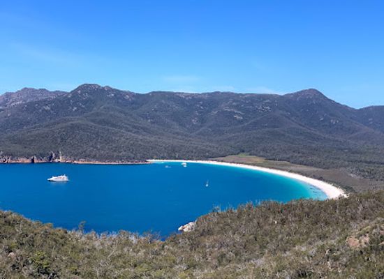australia/freycinet-national-park/shop/wineglass-bay-lookout