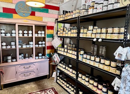 mississippi/the-flatwoods/shop/crossroads-vendor-market