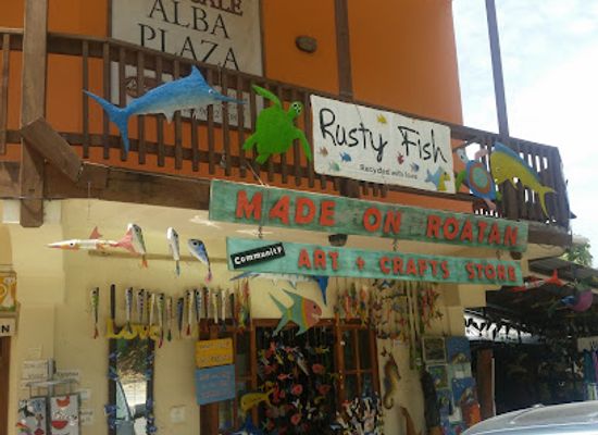 honduras/bay-islands/shop/alba-plaza