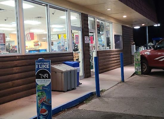 minnesota/tettegouche-state-park/shop/bri-esa-s-convenience-store