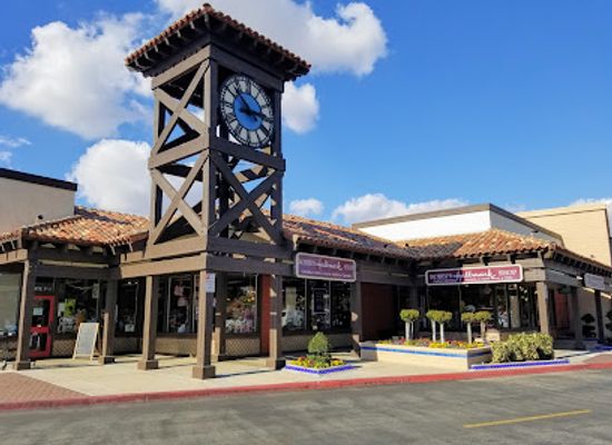 california/bakersfield/shop/bobbi-s-hallmark-shop