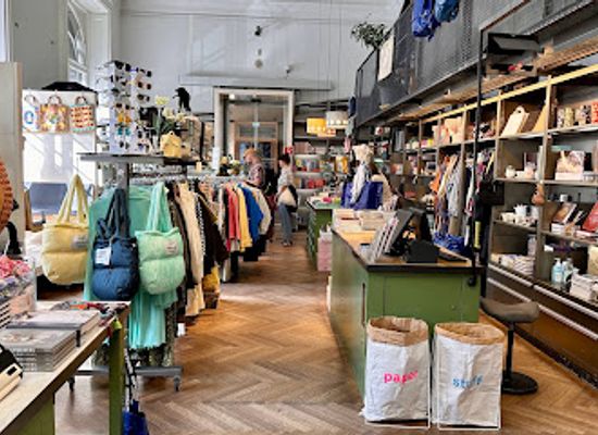 austria/vienna/wieden/shop/mak-design-shop