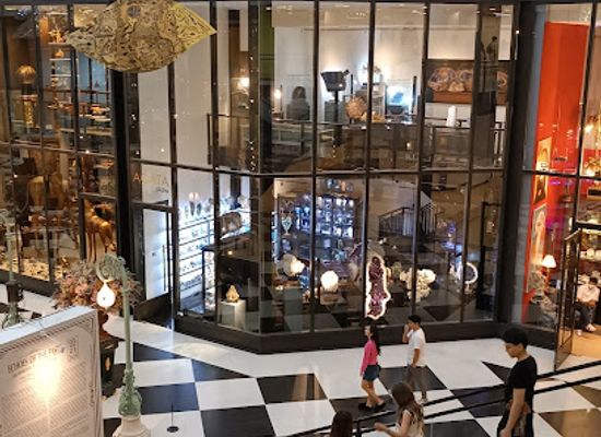 thailand/chao-phraya-river-basin/shop/mano-gallery-lifestyle-art-craft