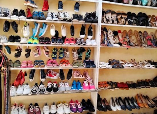 tanzania/mikumi-national-park/shop/usiende-mbali-mitumba-classic
