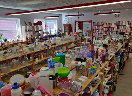 denmark/rold-skov/shop/kirkens-korshar-genbrug