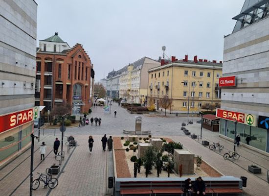 hungary/nyirseg/shop/korzo