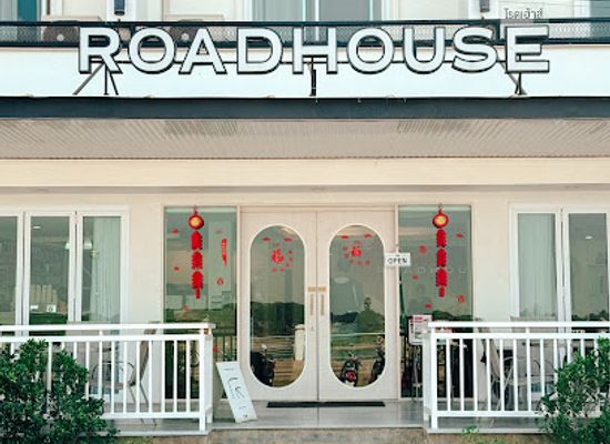 thailand/mekong-river-region/shop/roadhouse
