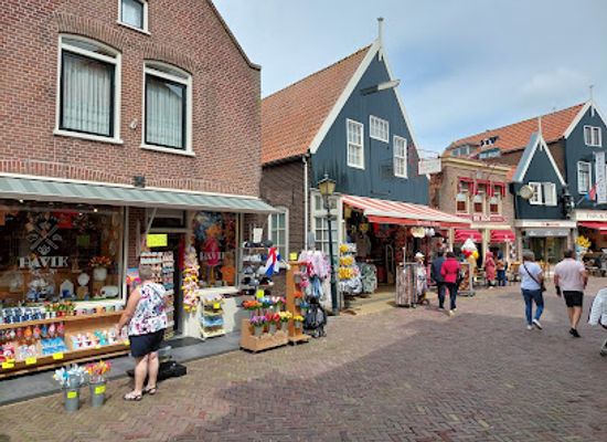 netherlands/volendam/shop/v-o-f-s-tol
