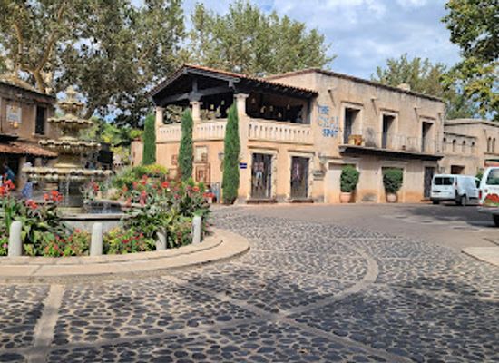 arizona/verde-valley/shop/tlaquepaque-arts-shopping-village
